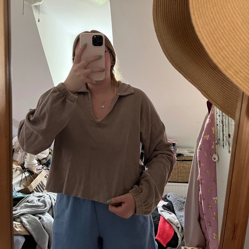 Long Sleeve Crop Top w/ Collar - Light Mauve